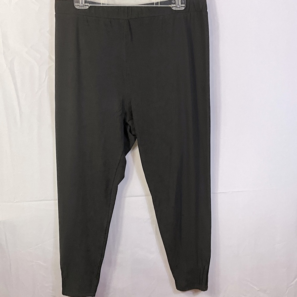 Bloomchic Black Stretchy Yoga Pants With Ruffle Accents On Legs Size 18-20